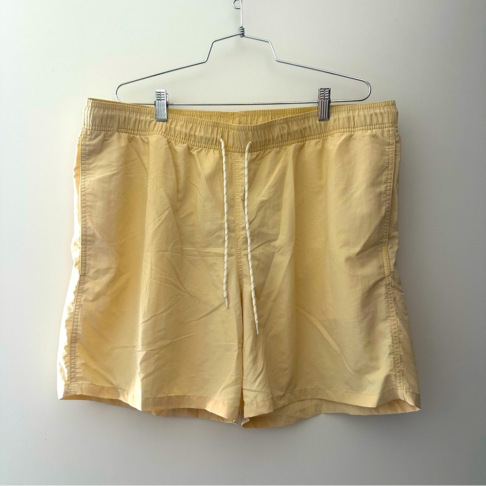 Goodfellow Men’s Pale Yellow Drawstring Swim/Sports Shorts